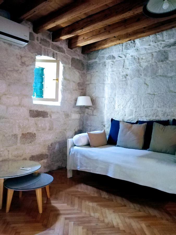 Rooms Livia Trogir Dış mekan fotoğraf