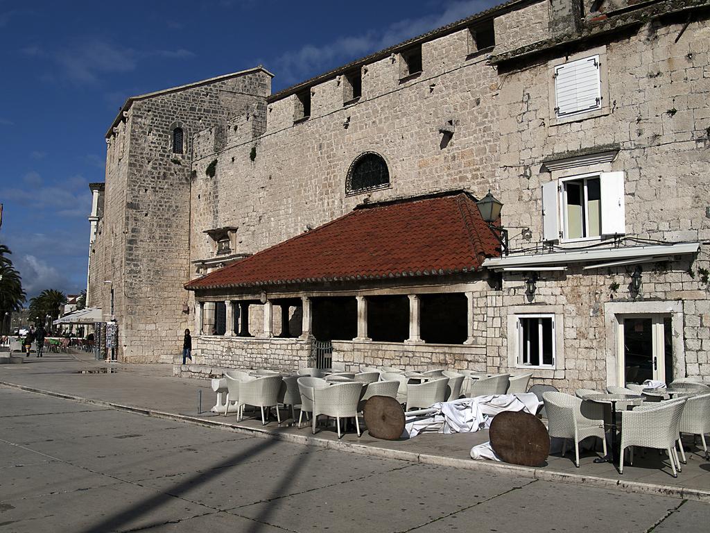 Rooms Livia Trogir Dış mekan fotoğraf