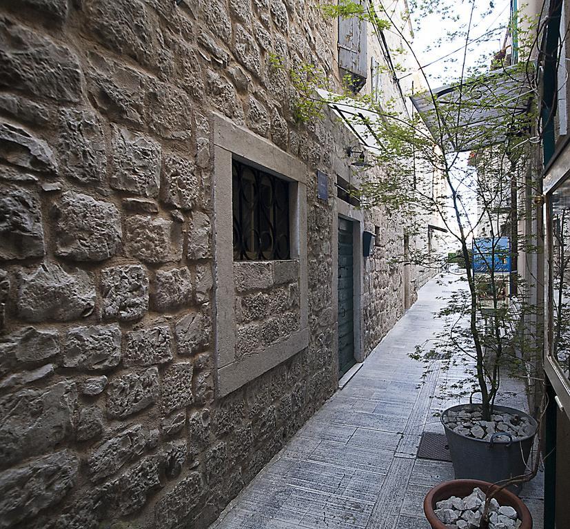 Rooms Livia Trogir Dış mekan fotoğraf