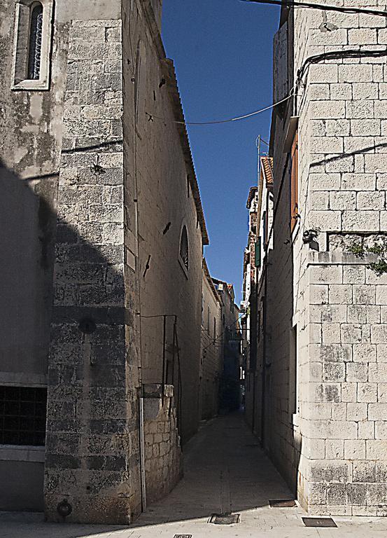 Rooms Livia Trogir Dış mekan fotoğraf