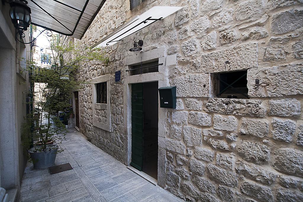 Rooms Livia Trogir Dış mekan fotoğraf