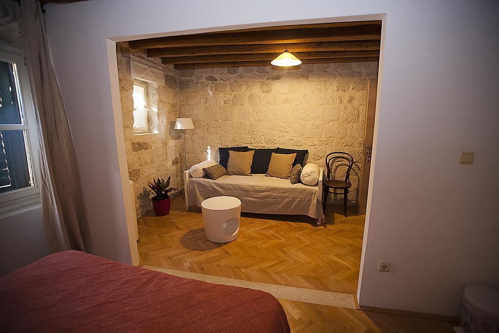 Rooms Livia Trogir Oda fotoğraf