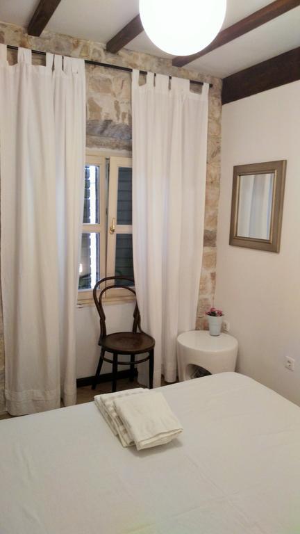 Rooms Livia Trogir Dış mekan fotoğraf