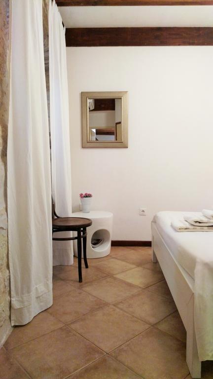 Rooms Livia Trogir Dış mekan fotoğraf
