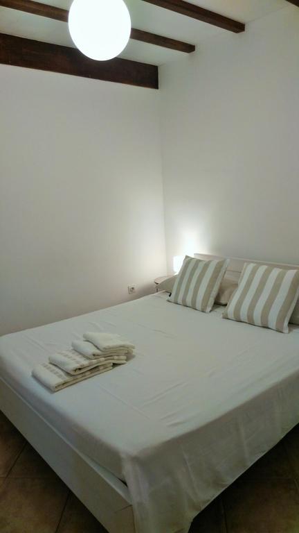 Rooms Livia Trogir Dış mekan fotoğraf